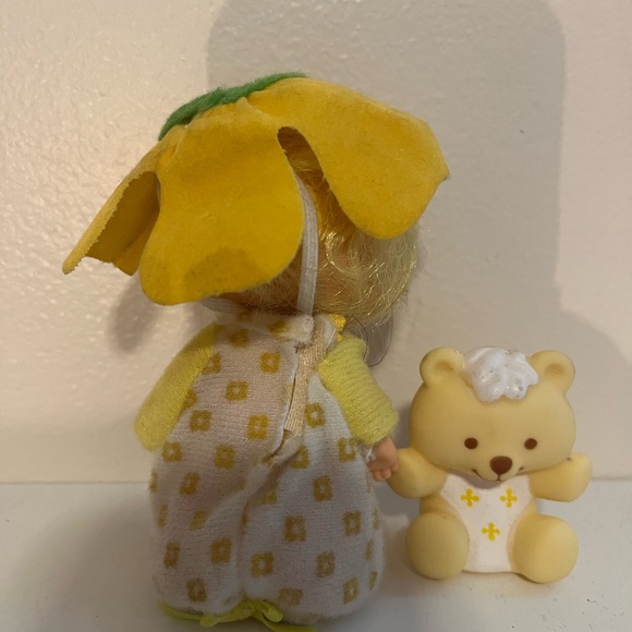 1980s butter cookies with pet bear - Picture 2 of 2